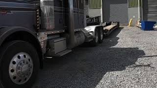 Peterbilt 389 Oversized Load