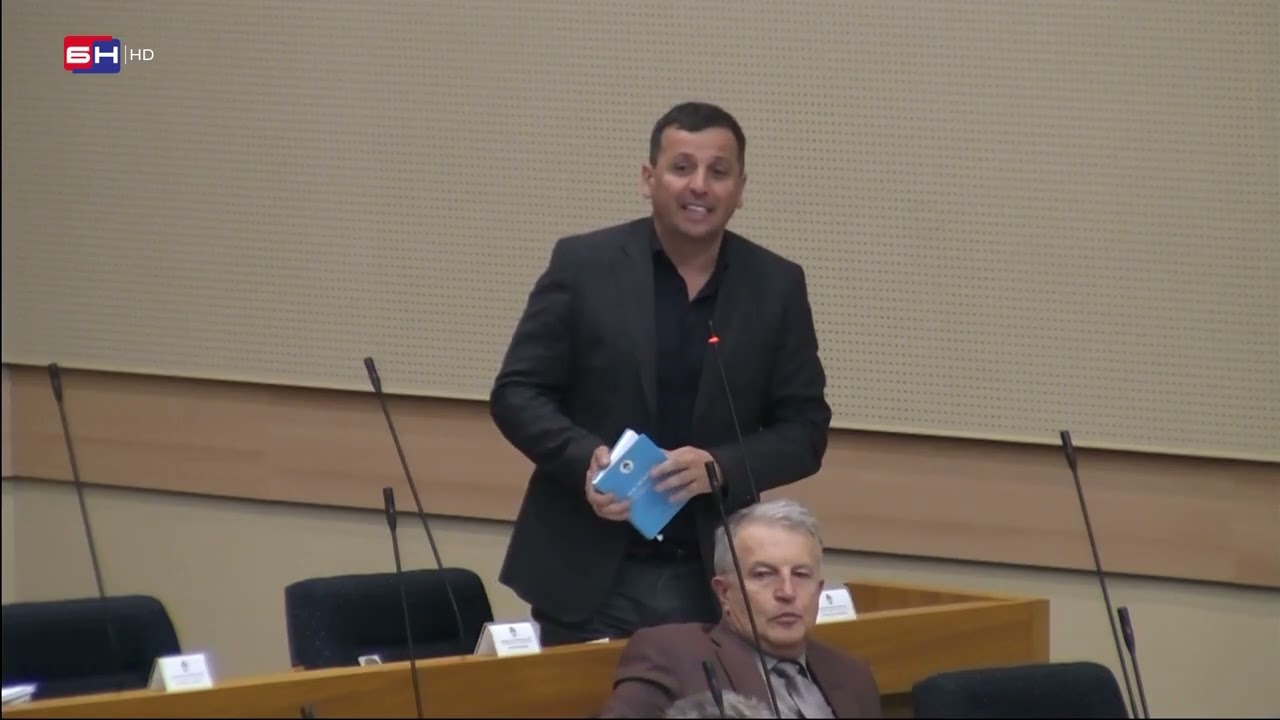 Vukanoviću oduzimaju riječ, Željku pita: Naših 100 miliona dajete za skidanje vaših sankcija?