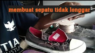HOW TO SHRINK THE INSIDE OF YOUR SHOES SO THEY AREN'T TOO LOOSE