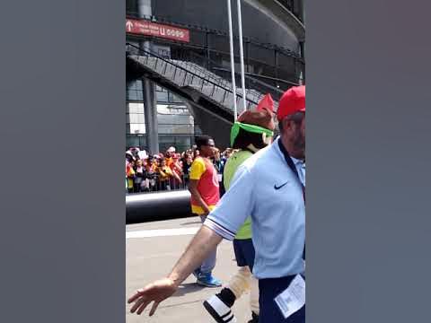 Killian papi au Stade de France - YouTube