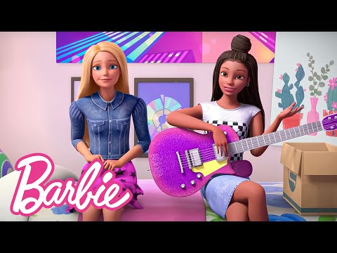 Video: Hur Man Klär En Barbie