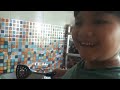 Si Anak bujang buat bread goreng untuk serapan pagi