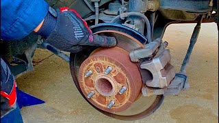 Rear brake pads replacement on Toyota Camry 2007-2020 @elchanojose Rear brake pads replacement on Toyota Camry 2007-2020 @elchanojose