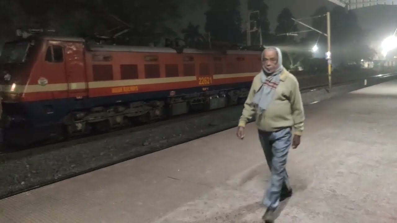 Dengarous WAP 7 engine Honking crossing 