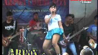 Download Lagu ISTRI SETIA - SAVANA DANGDUT KOPLO MP3 Download Lagu ISTRI SETIA - SAVANA DANGDUT KOPLO MP3