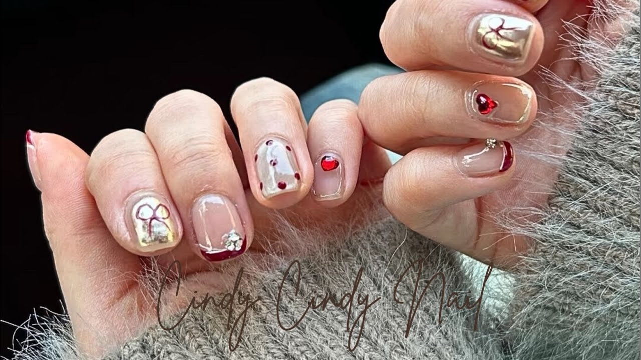 Winter Nail Designs Inspired by @hannahroxit
