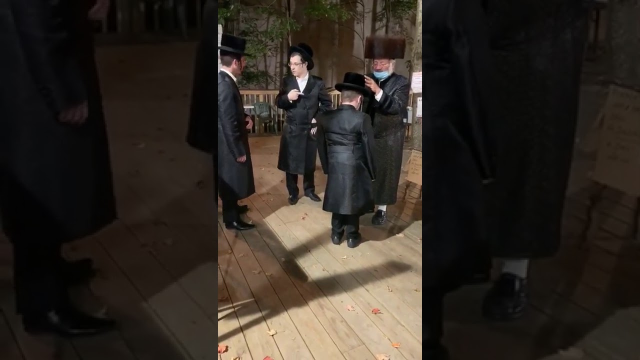 motzi shabbis erev slichas at the woodbourne shul(3)