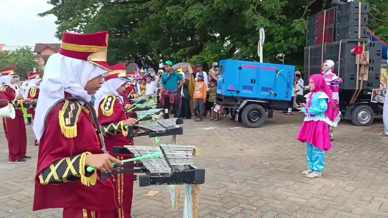 Drumband MI ISLAMIYAH Pengulu Sidayu Gresik 
