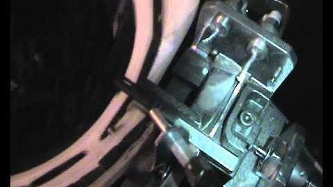 Vibratory bowl feeder orientation of sensor enclosures for FESTO