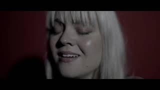 Lina Maly - Schmerz vereint (Official Music Video) chords