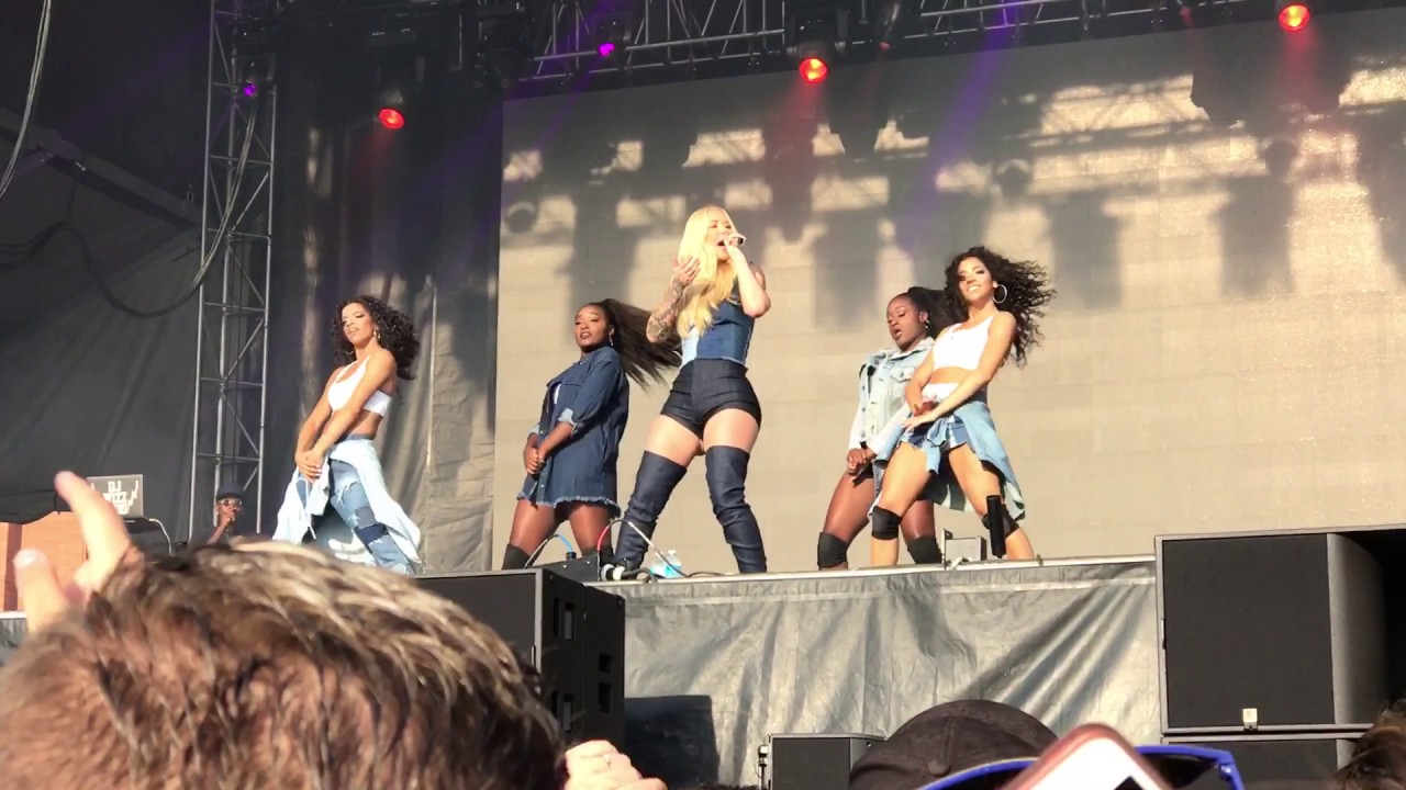 Iggy Azalea - Team (Live at iHeartRadio WestFest 2017)