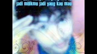 Download lagu DEA MIRELA - TAK SEMESTINYA (LIRIK)