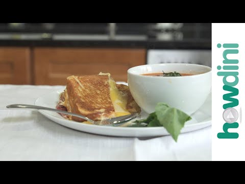 How to make grilled cheese and tomato bisque