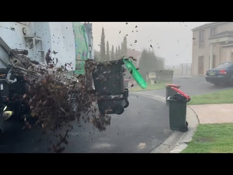 WORST GARBAGE TRUCK FAIL EVER