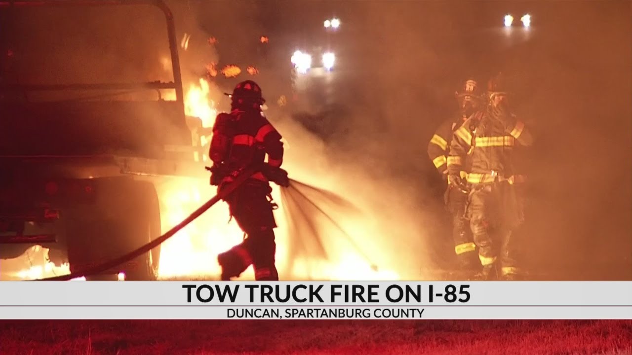 Tow truck catches fire on I-85 - YouTube