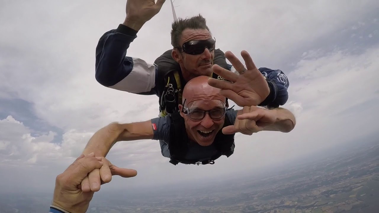 Saut Tandem LASCLAVERIES PAU SKYDIVE