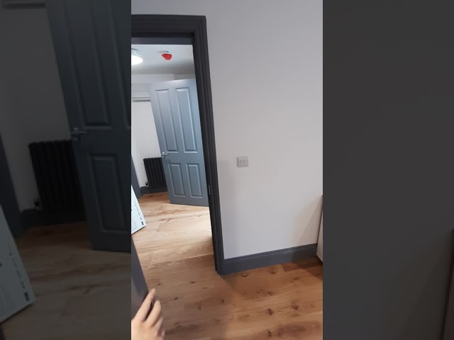 Amazing Ensuite with Private Roof Terrace Main Photo