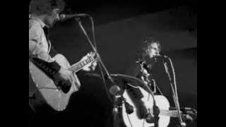 Download lagu Roger McGuinn & Gene Clark - Train Leaves Here This Morning