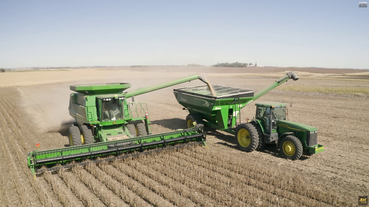 South Dakota harvest compilation highlighting the grain cart. Filmed with DJI Mavic 2 (4K) Pt. 4