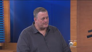 Famous 'Mike And Molly' Star Billy Gardell Talks To KCAL9 Net Worth