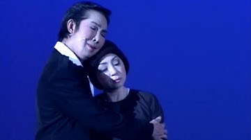 NSƯT Vũ Linh và NSƯT Thoại Mỹ diễn trích đoạn Lan và Điệp