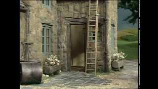 Little Red Tractor Series 1 ep 2 Ladder