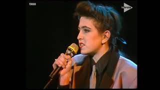 Jil Caplan - Comme Sur Une Balancoire (1988 Belgian Television)