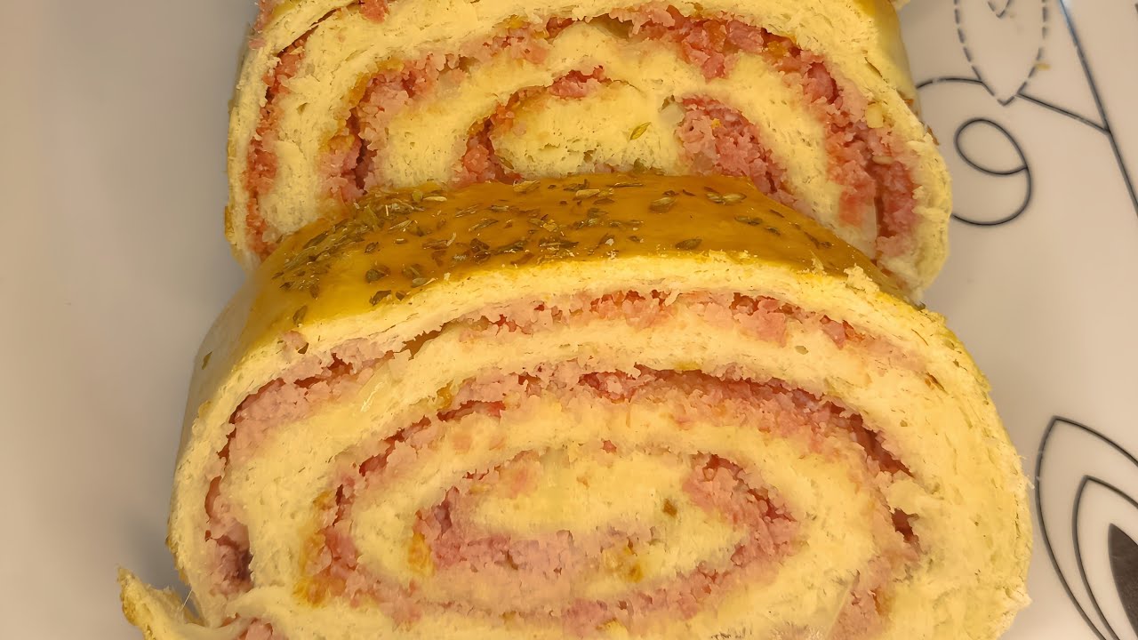 Receita de pão recheado com calabresa, alho e presunto! 🫶