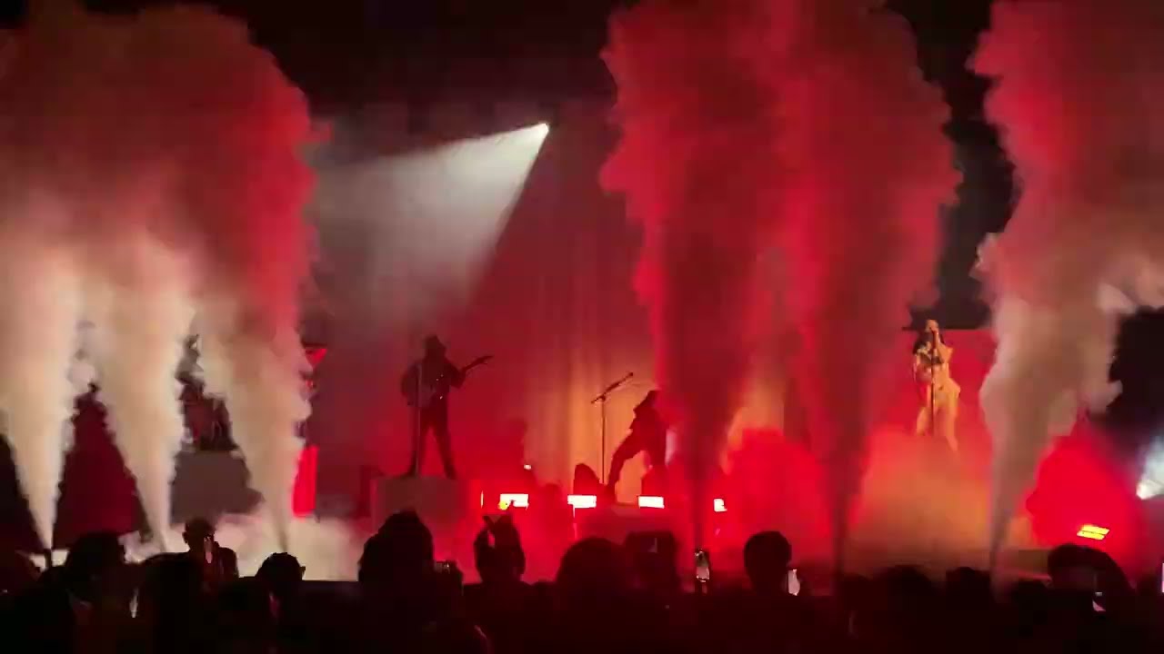 Poppy Live (Full Set 4K) They’re All Around Us Tour in San Antonio, Texas on April 19, 2025