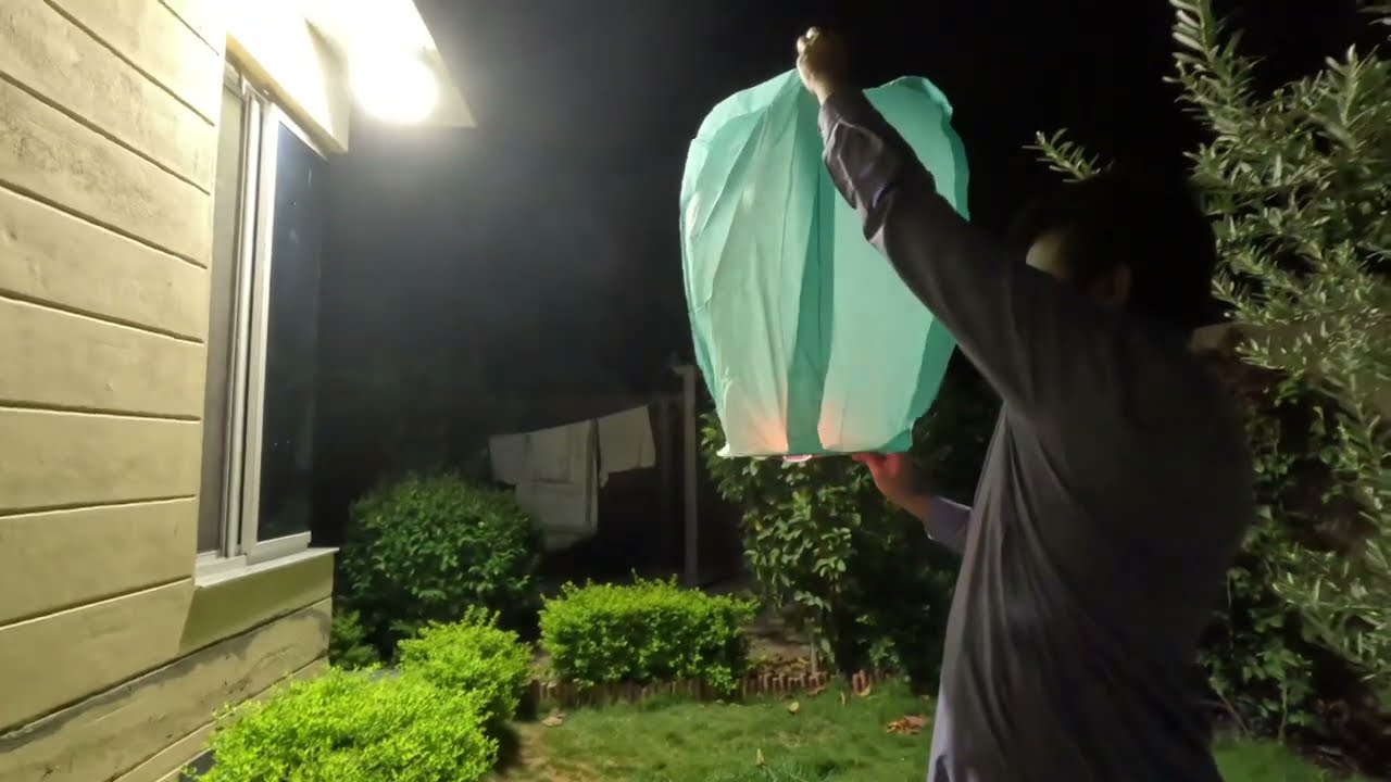 Hot Air Baloon at Home Sky Lanterns