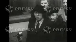 1946 British housewives protest food shortages