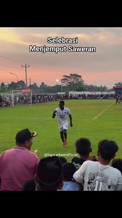 Siapa yang tidak kenal pemain liga tarkam yang satu ini? Ia adalah Seydou Diakite!!!!