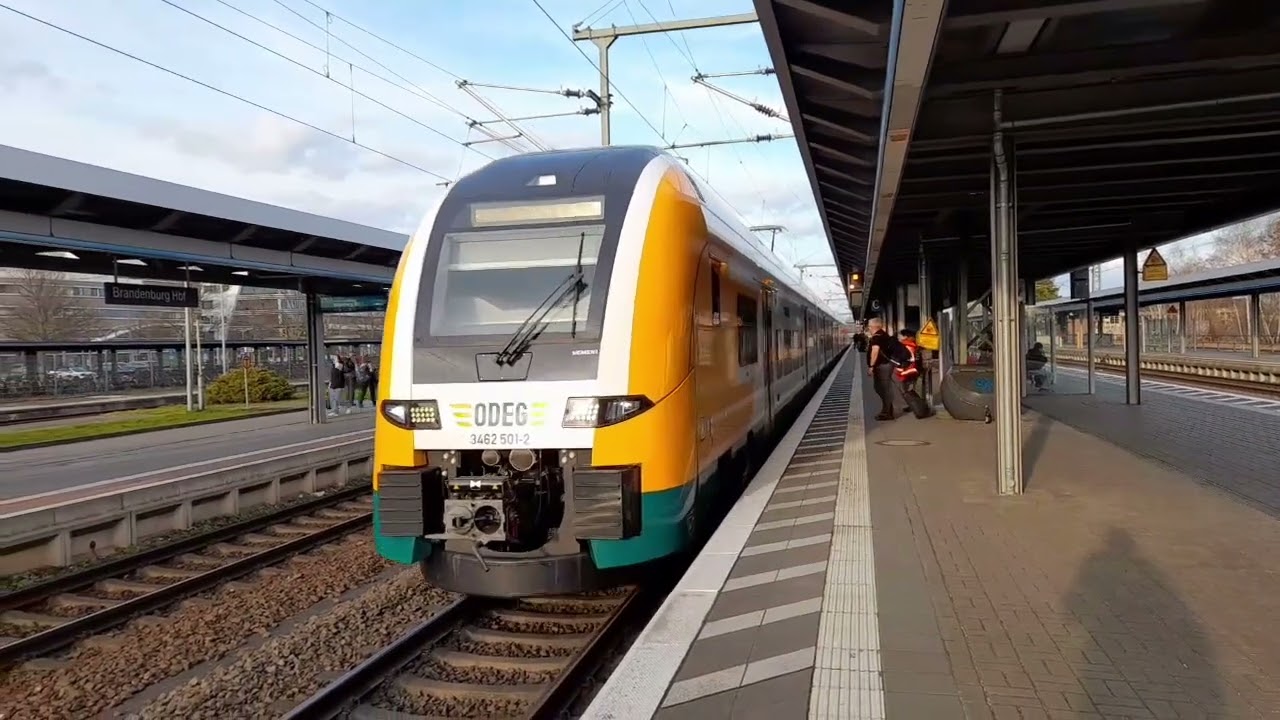 Züge am Bahnhof Brandenburg Hbf #1