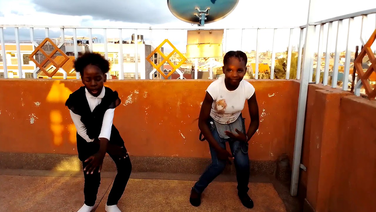 Hot dance challenge by Nick & Navi