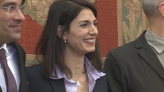 Italy: Anti-establishment mayor of Rome faces grim reality of power screenshot 1