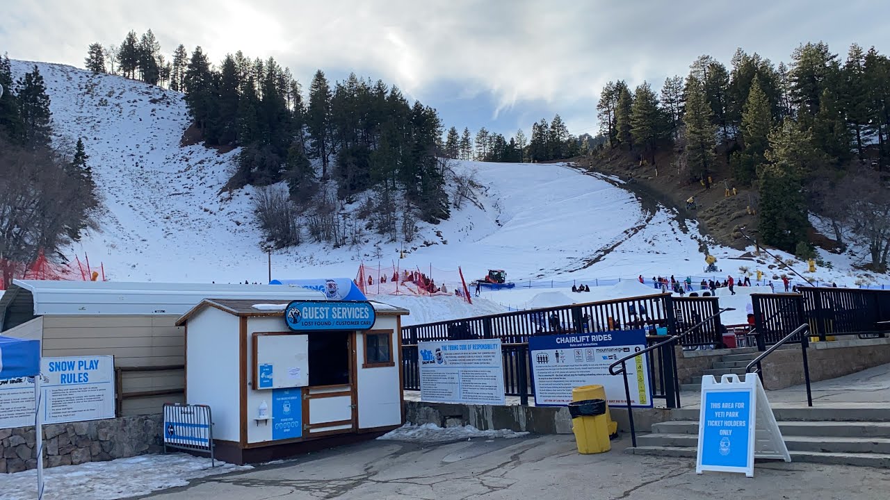 Fun in the SNOW! Wrightwood California ski resorts and cabins 1/8/2021