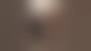 سالت البنات الايطالية كم كان عمرك عندما فقدتى عذريتك 