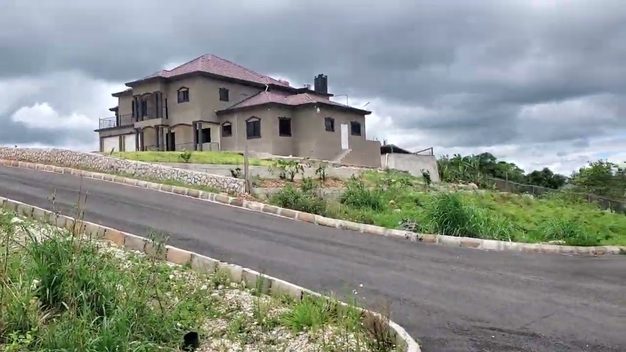 Small subdivision in knockpatrick Manchester with lots for sale , Contact: 18763107196