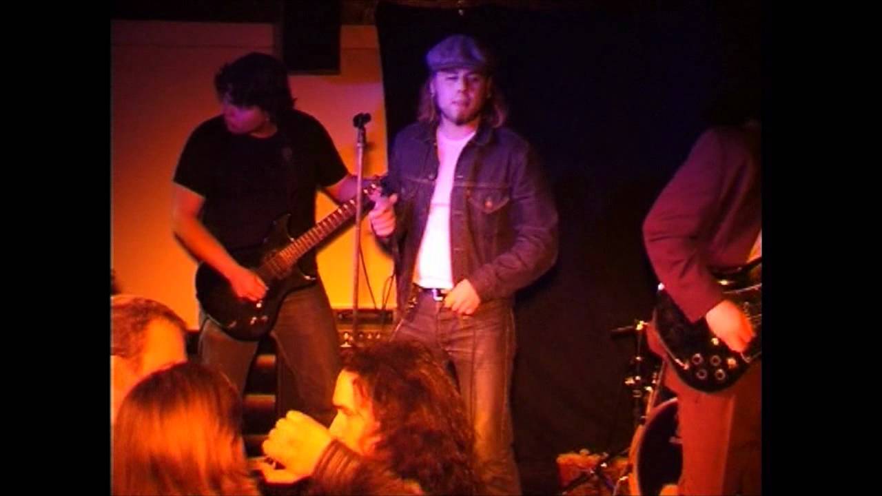 LoveHungryMen "Walk All Over You" Loftet, Askøy 04.12.04