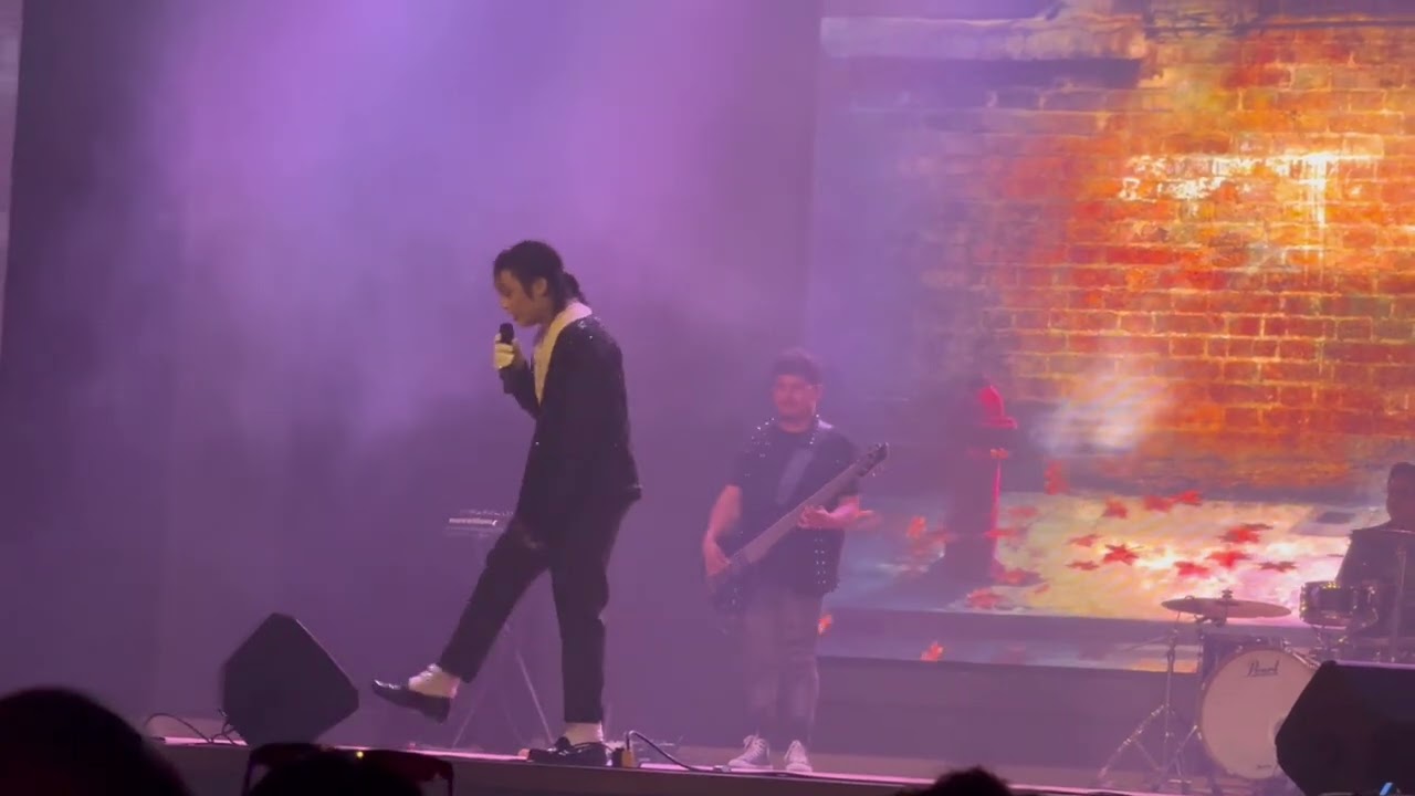 Michael Jackson Impersonator