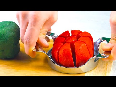 진정한 사과 <strong>커터</strong> 사용법 소개. 과장이 심하지만 <strong>쿠키</strong> 케이크라면 용서해야죠.