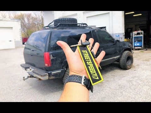 Blazer PRE RUNNER Build Begins!!! BUDGET BLAZER V2... (+ JUMPING ANOTHER TRUCK)