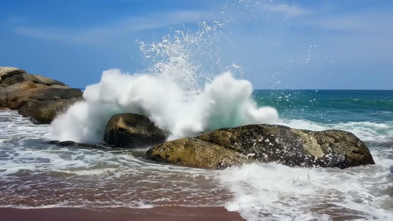 ඉතිහාසයයි සුන්දරත්වයයි එකට හමුවන තැන - කිරිඳි සවාරිය | Kirinda Vihara & Beach