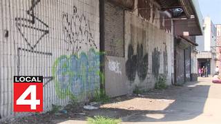 Highland Park residents organize cleanup at former Henry Ford Middle School