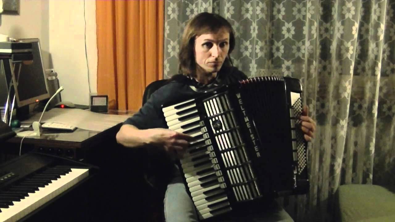 Melodie ze seriálu -  CIRKUS  HUMBERTO (cover) na akordeon