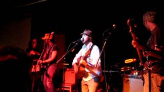 Old Man's Beard sing Stir It Up
