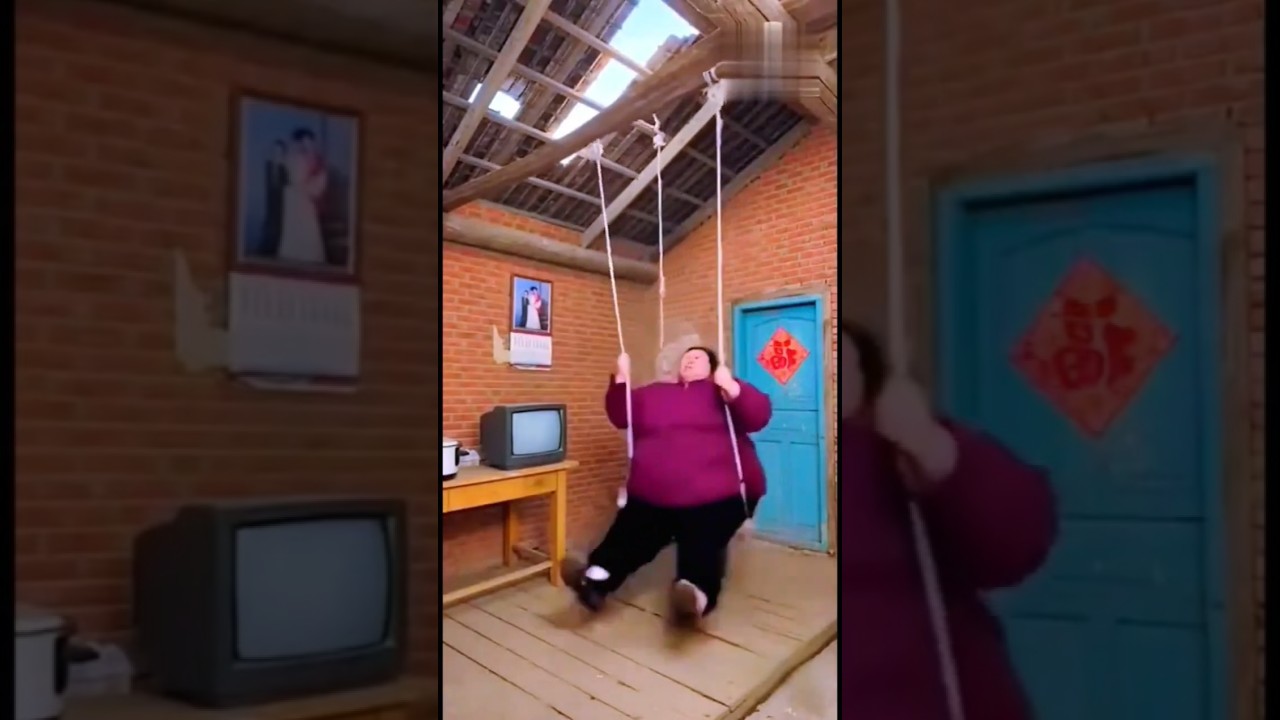 The vooter fell down while hanging 