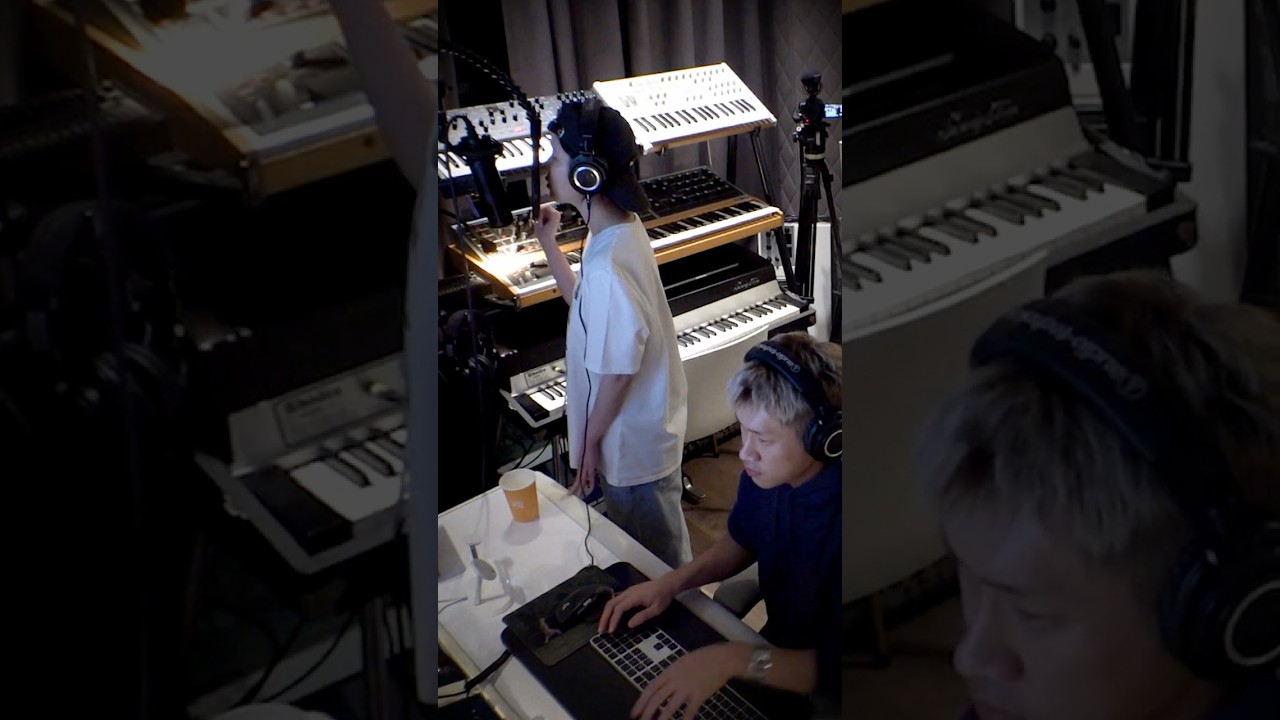 Crush (크러쉬) '삐그덕 (Feat. 아이유)' | 2026.10.21 (Wed) 6PM KST #Crush #크러쉬 #IU #아이유 #삐그덕