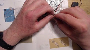 Sofox tries the Arduino Starter Kit - Chapter 05 - Mood Cue