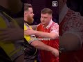 Darts-Herzen brechen